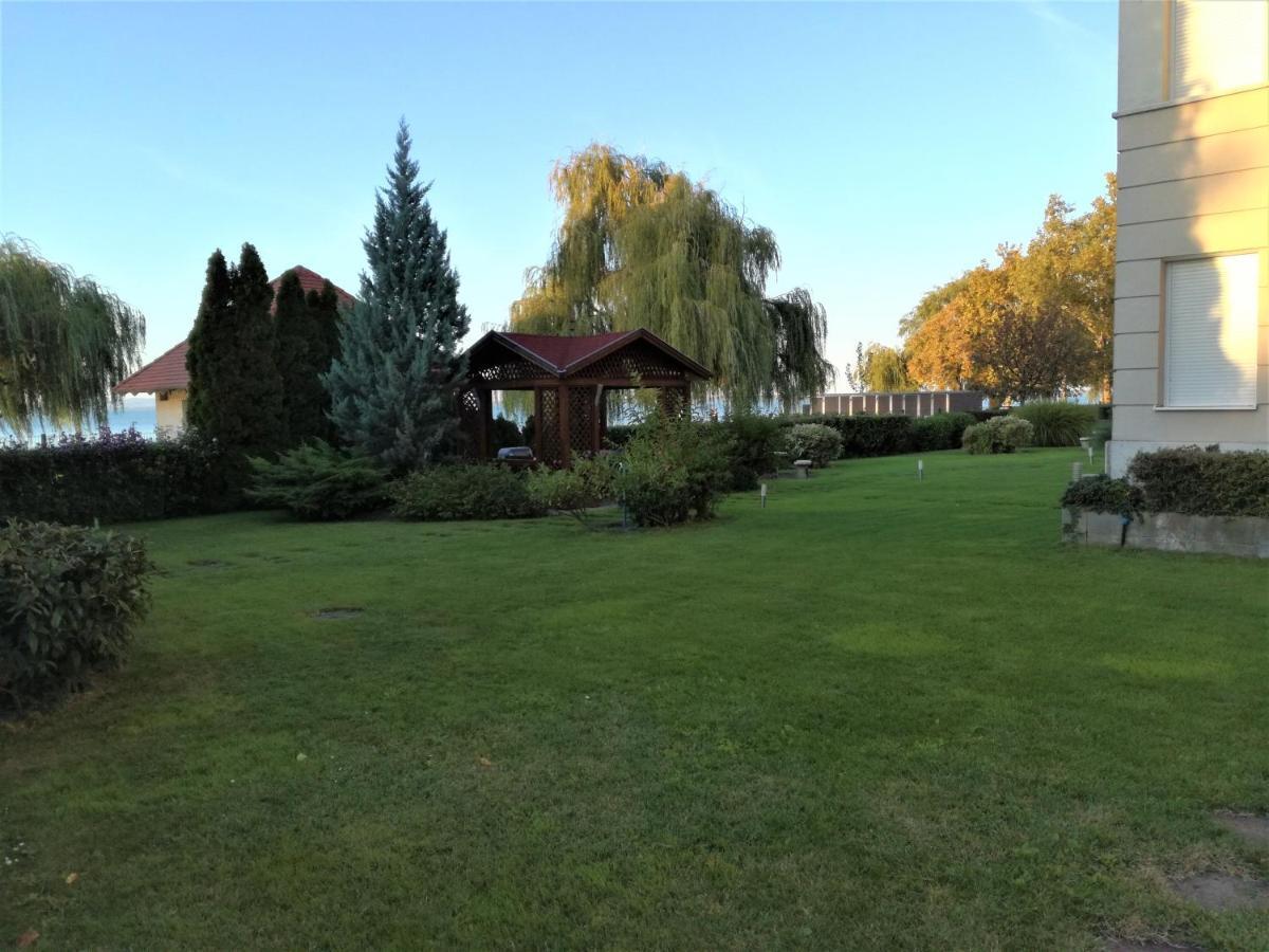 Bella Golden Beach Шіофок Екстер'єр фото