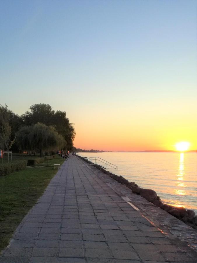 Bella Golden Beach Шіофок Екстер'єр фото