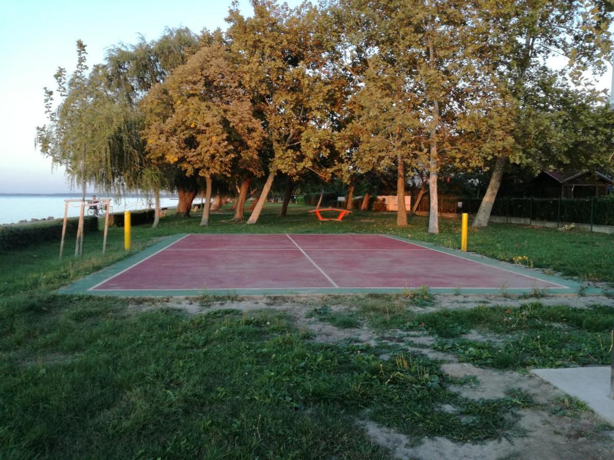 Bella Golden Beach Шіофок Екстер'єр фото