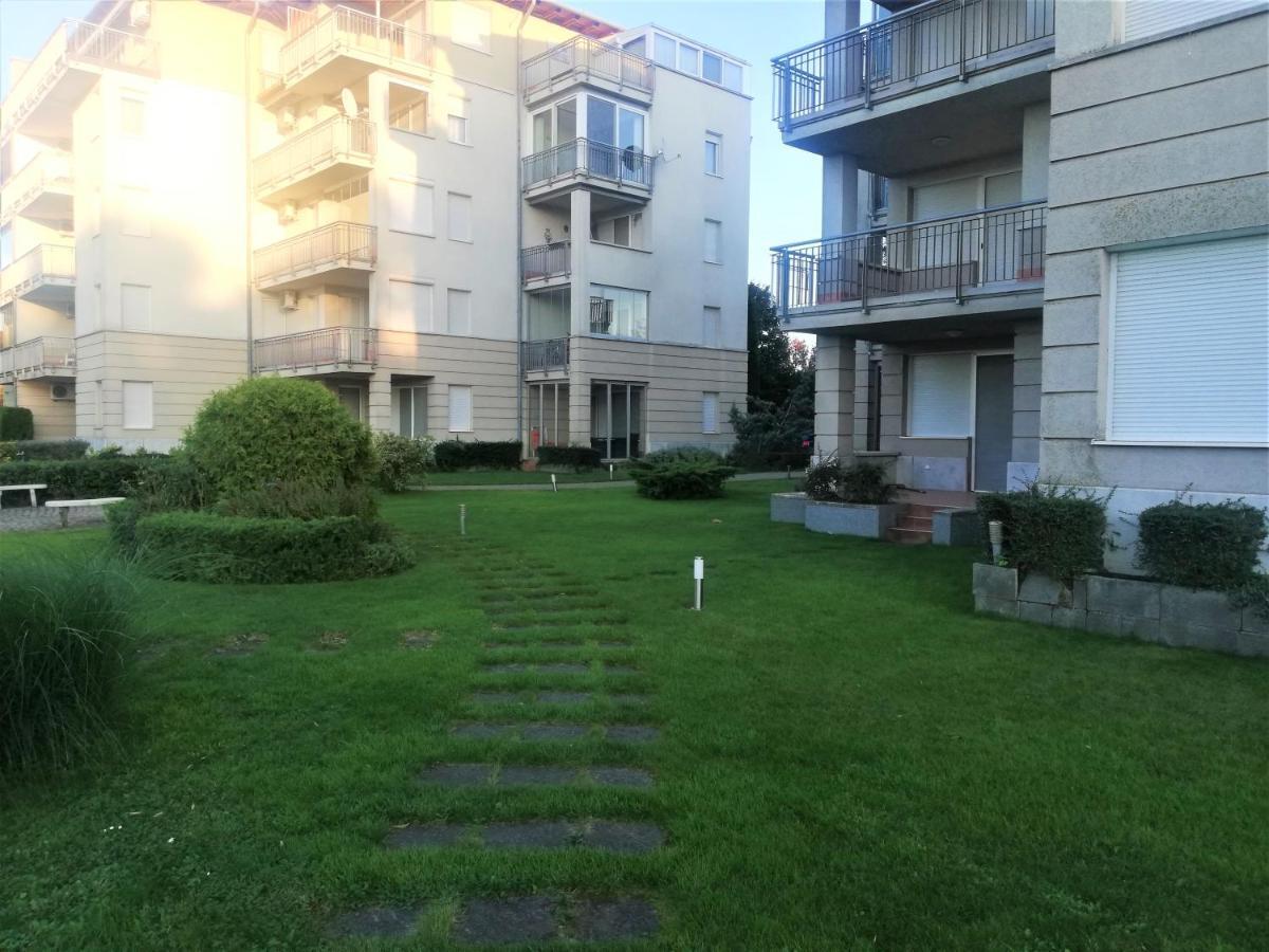 Bella Golden Beach Шіофок Екстер'єр фото